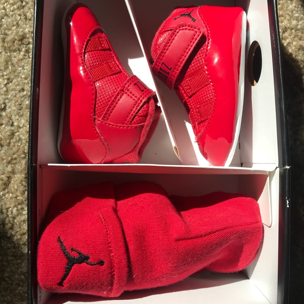 Jordan 11 Retro Gift Pack